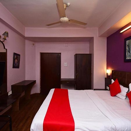 OYO 2510 Hotel Aster Guest House Kalkutta Exterior foto